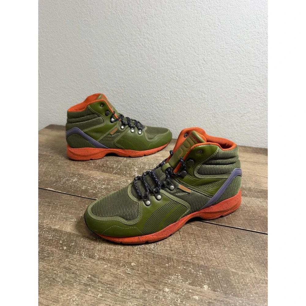 Reebok Night Storm Green SAMPLE Men's Size 9 Mid Top Athletic Sneaker Rare